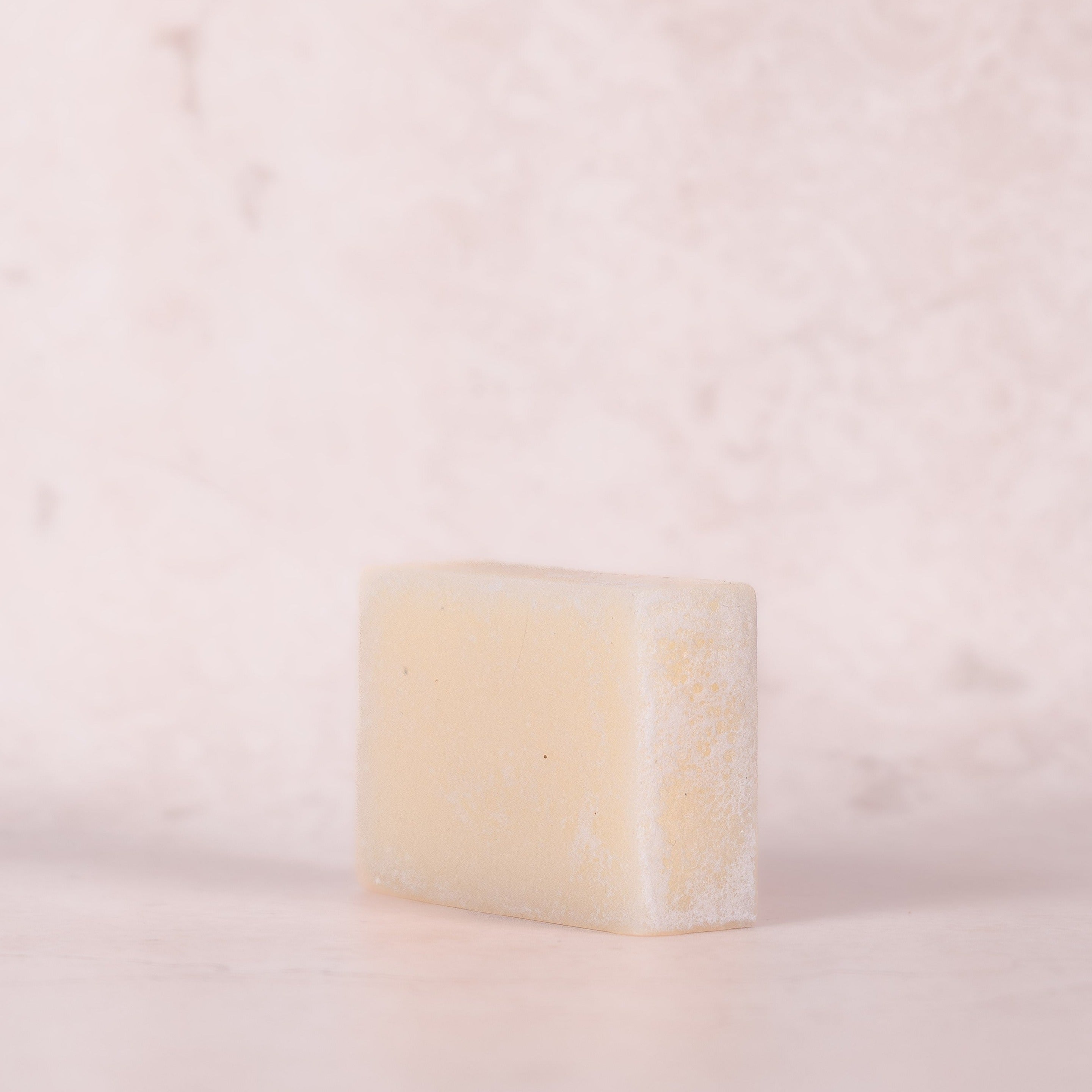 Jabón artesanal de ozono para pieles sensibles y atópicas – Puramente 23