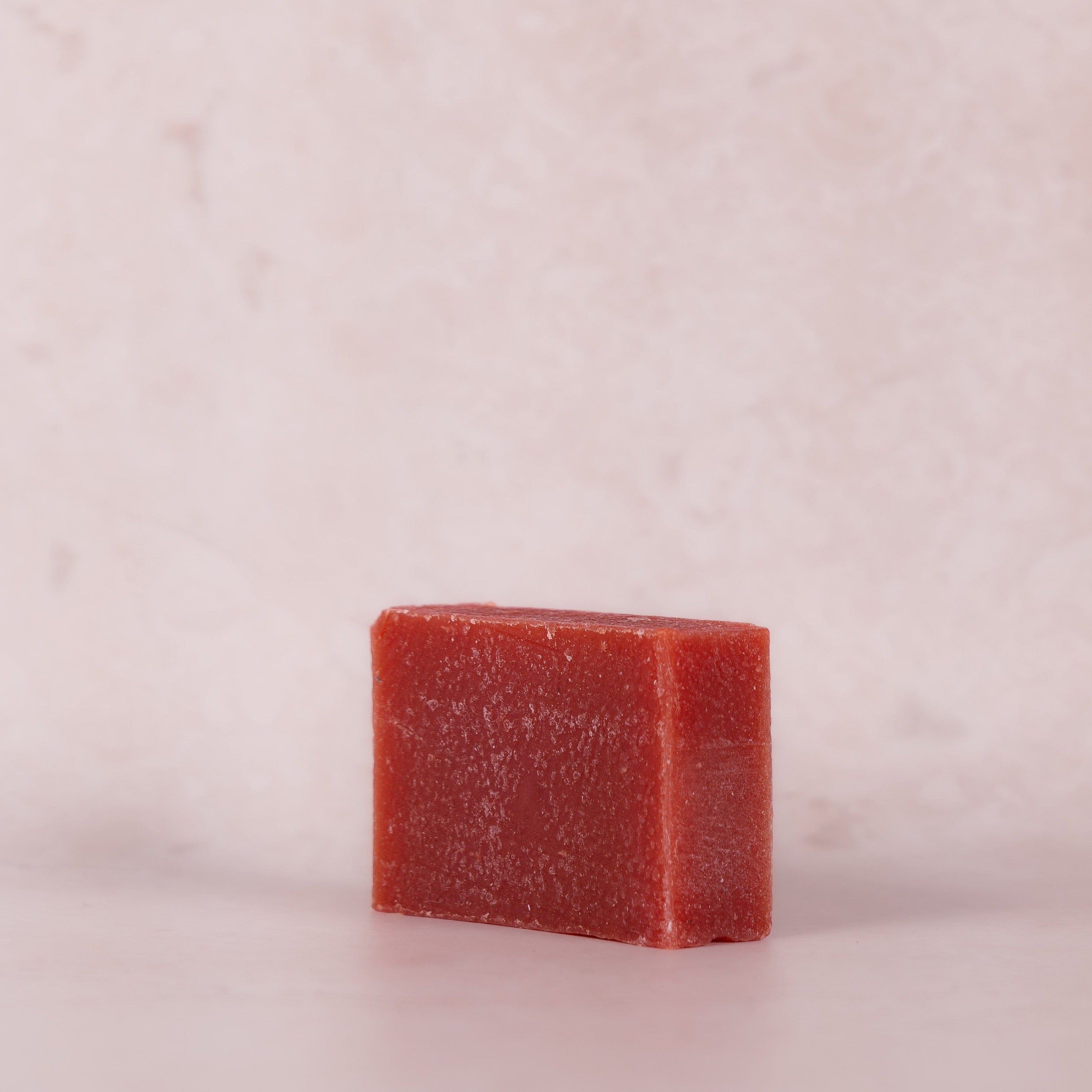 Jabón artesanal con propóleo y miel para piel sensible – Puramente 23